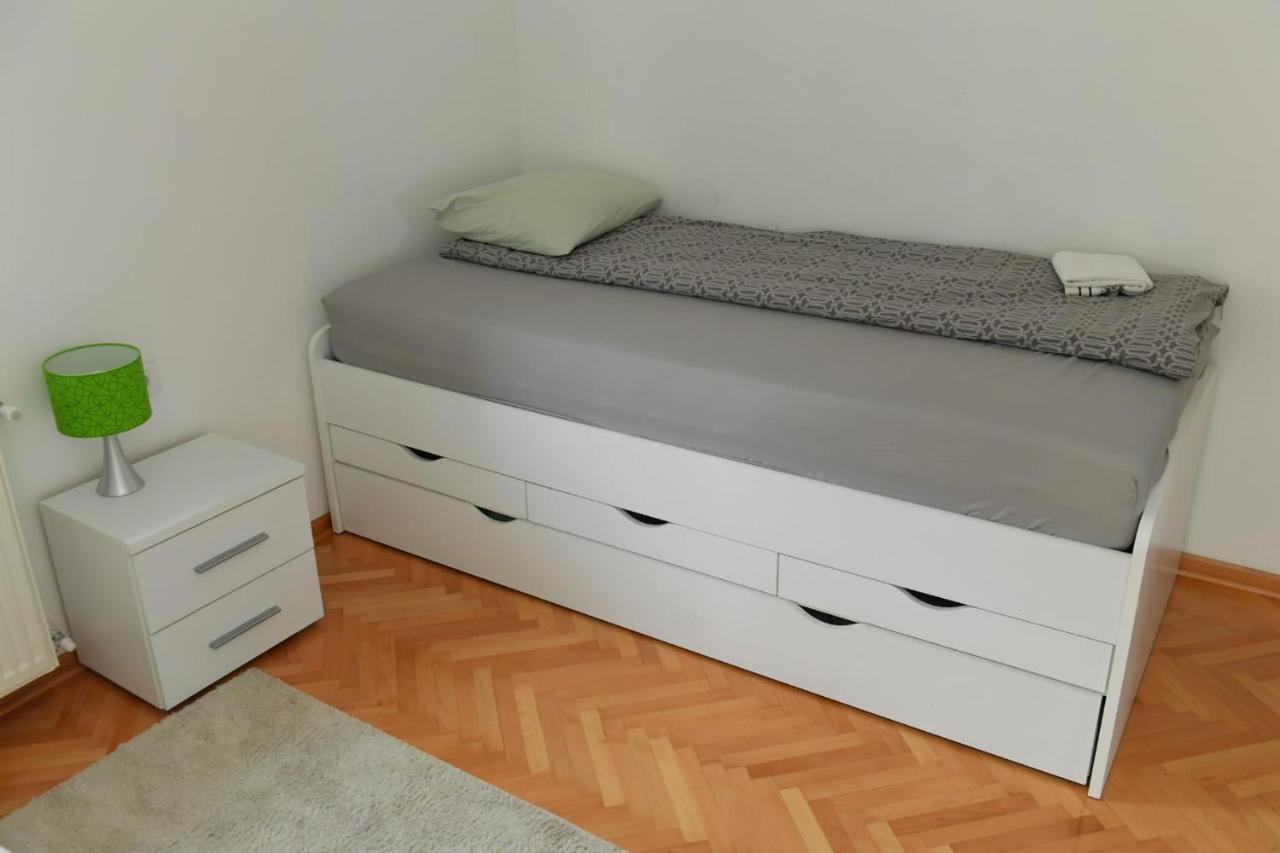 Dobi Apartmani Wing 雅戈丁那 外观 照片